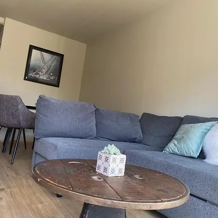 Bel 4 Personnes Balcon, Centre